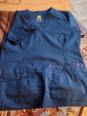 WonderWink Wonderflex Carribean Color Top. EUC